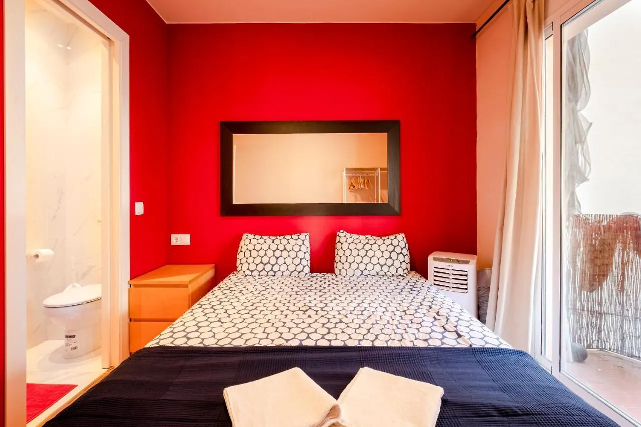 Three Bedroom Apartment In Sants Barcelona España
